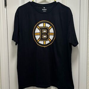 Boston Bruins NHL Black Core Primary Logo T-Shirt L